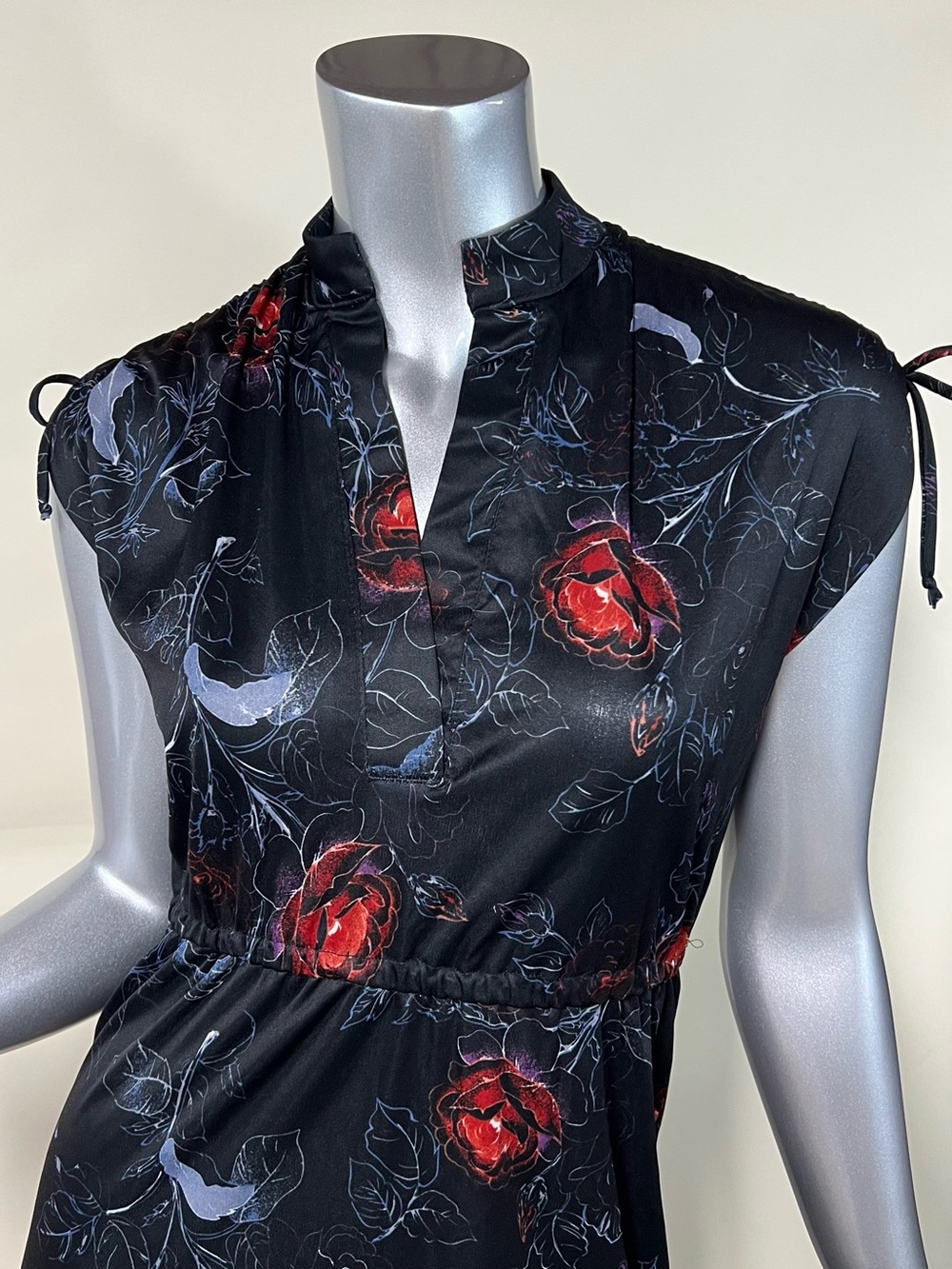 Vintage Women’s XS/SMALL Black Floral Dress Cap Tie Sleeves Stretch Waist Midi - Picture 2 of 16